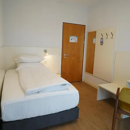 Ap Mannheim Am Kapellenberg Bed & Breakfast Viernheim